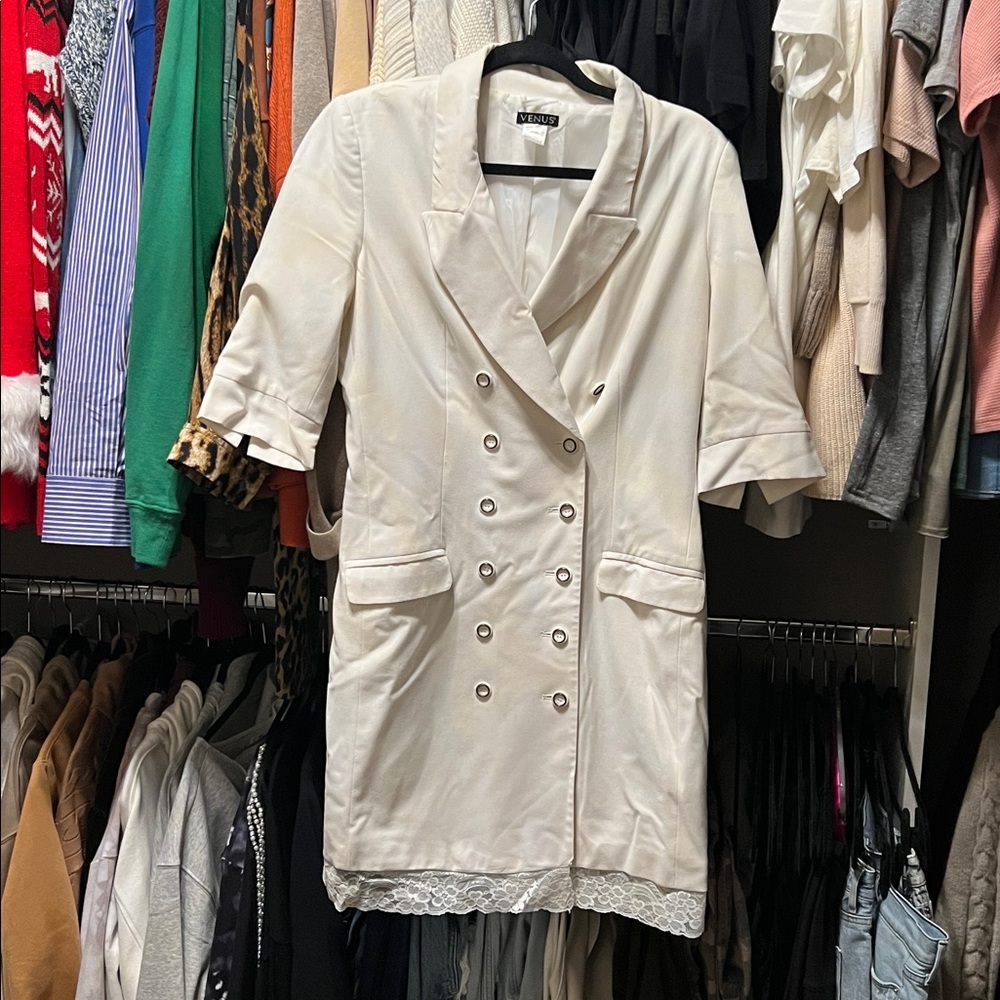 VENUS Elegant White Dress